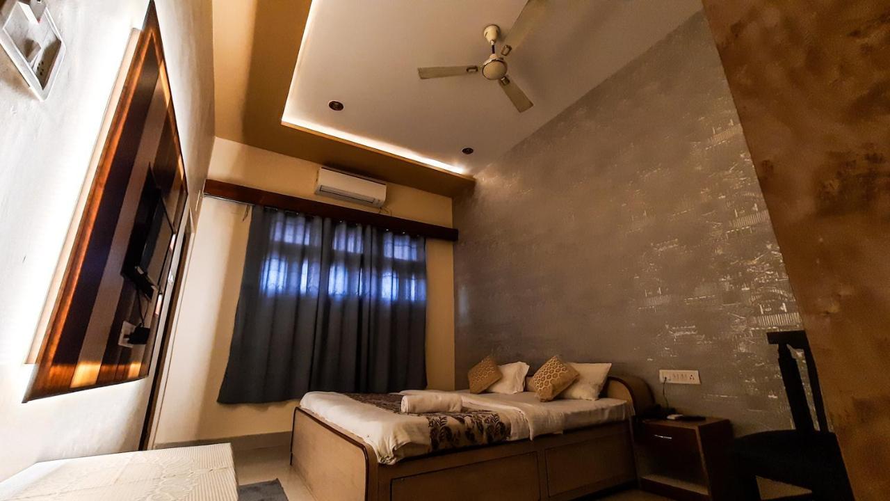 Hotel Rajyashree Palace Varanasi Exterior foto